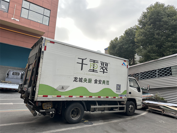 IMG_8953.jpg IMG_8953.jpg