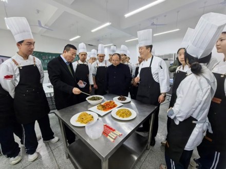 图片5.jpg 图片5.jpg